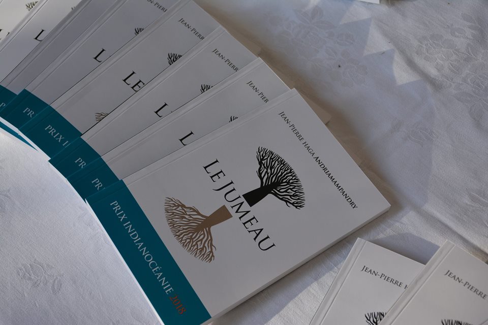 image Littérature /Jean Pierre Haga Andriamampandry lauréat du prix Indianocéanie pour son roman « Le jumeau »